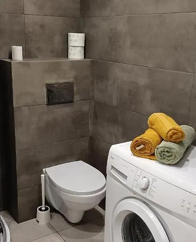 Krowoderska Center 2 *